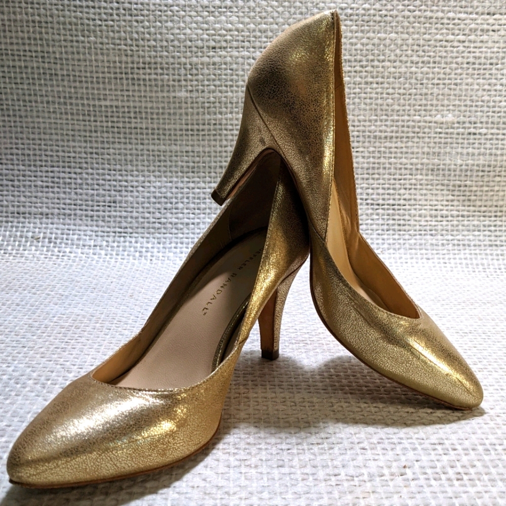 *****SOLD*******(8) Loeffler Randall Metallic Pumps
